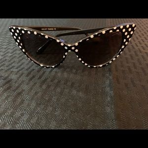 Retro Cat eye sunglasses